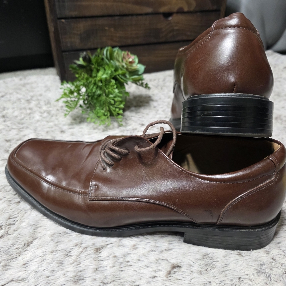 Kohls Brown Lace Up Oxford Shoes Men's Size 13 Medium